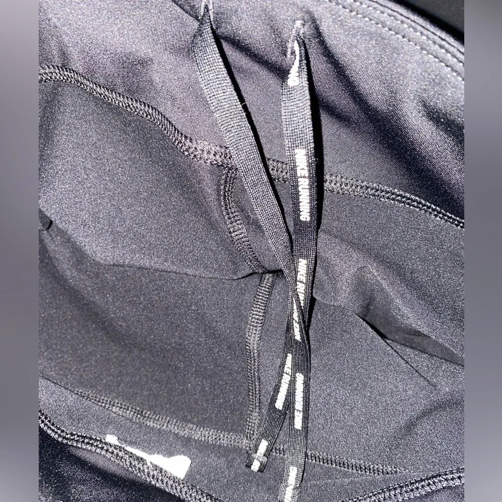 NIKE RUNNING DRI-FIT BUTTERY SOFT LEGGINGS SIZE MEDIUM